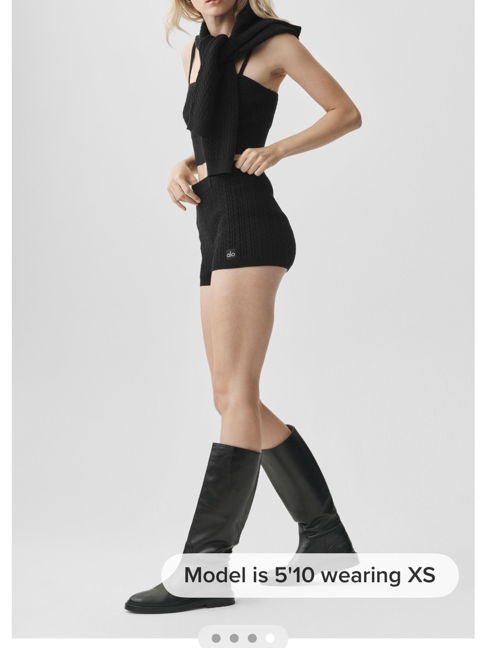 ALO Yoga mini cable High-waist sweater Shorts - black